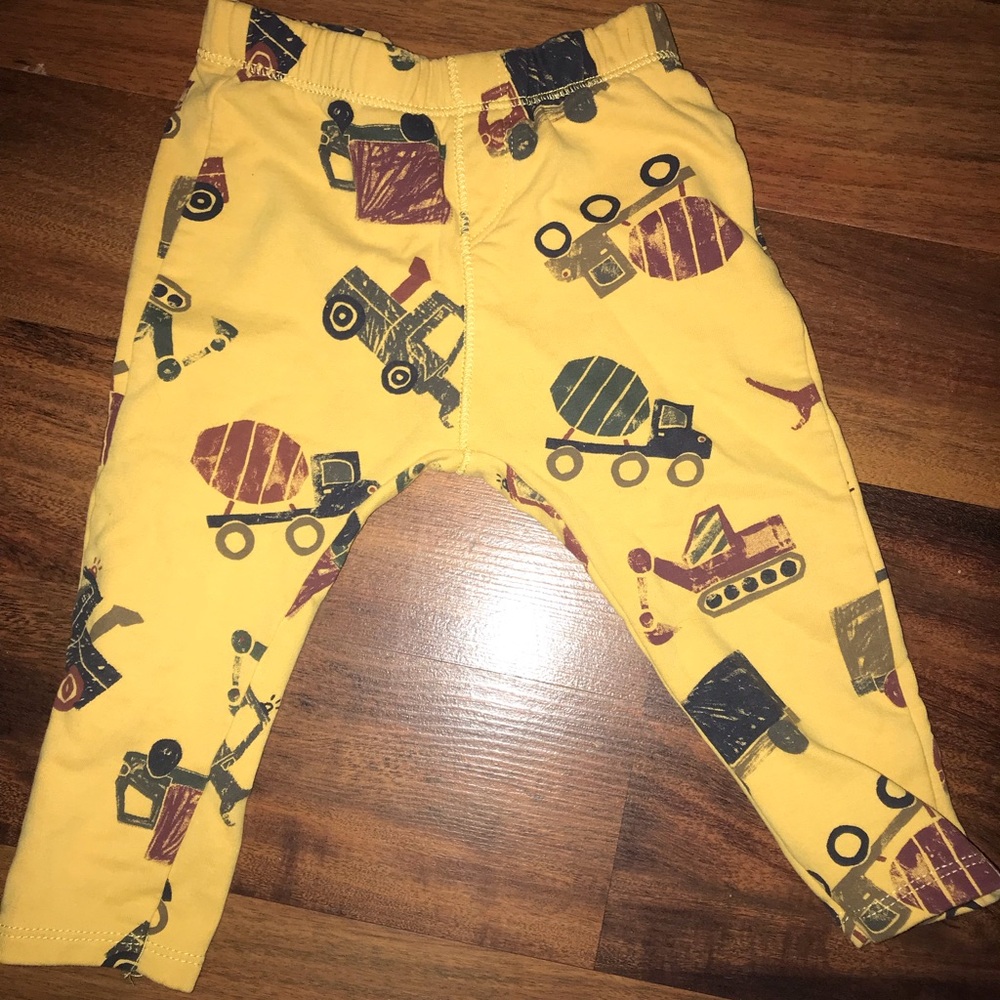 Cute Zara baby pants size 12/18 Months